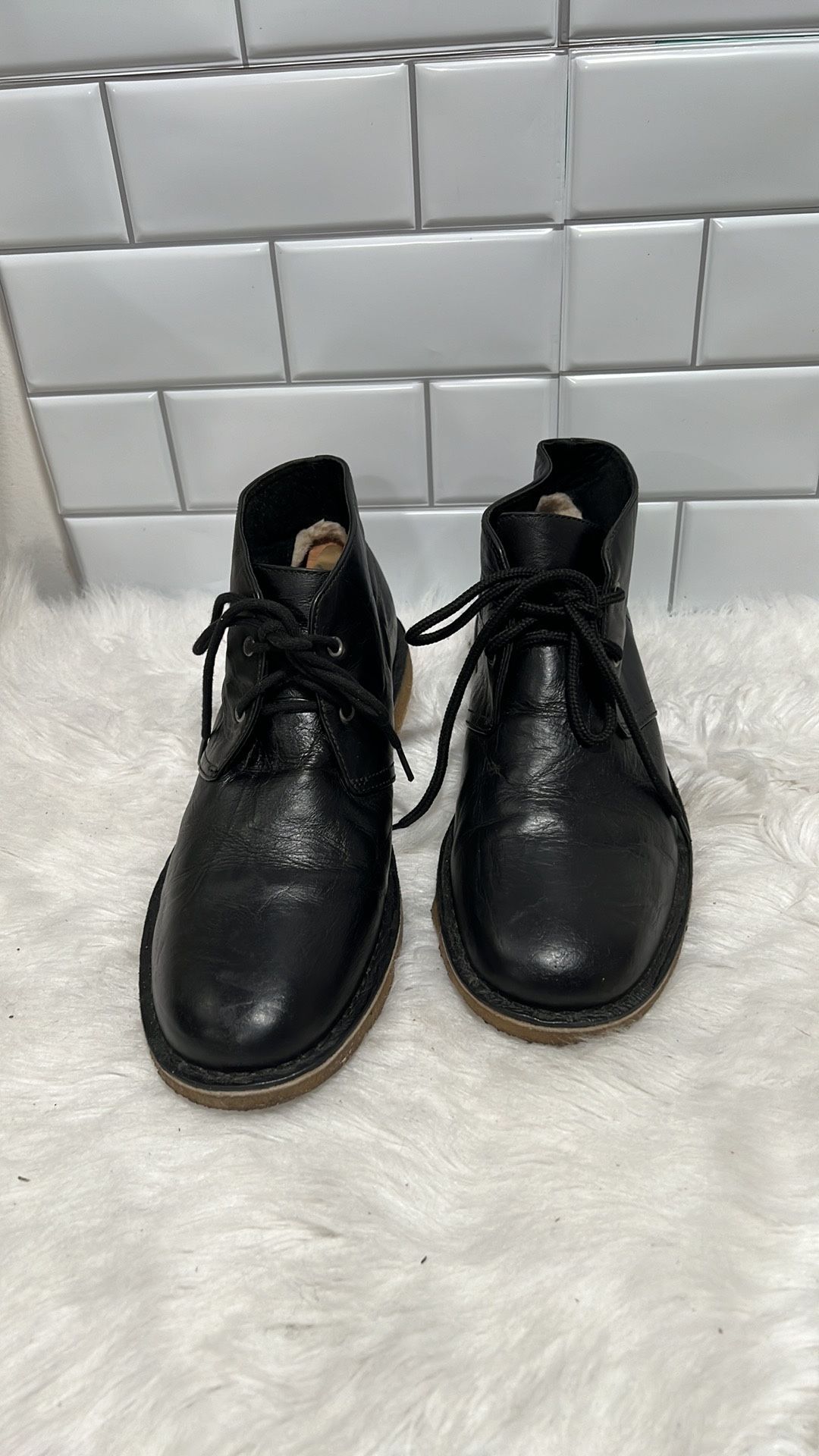 UGG Leighton Black Leather Waterproof Chukka Boots 3275 Mens Size 10