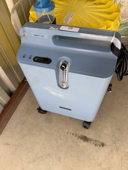 Phillips Everflo OP1 Oxygen Machine