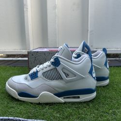 Air Jordan 4 “Military Blue” – Men’s Size 13