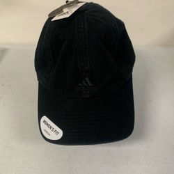 adidas Women’s Saturday  2.9 Cap. Black.                      Sh