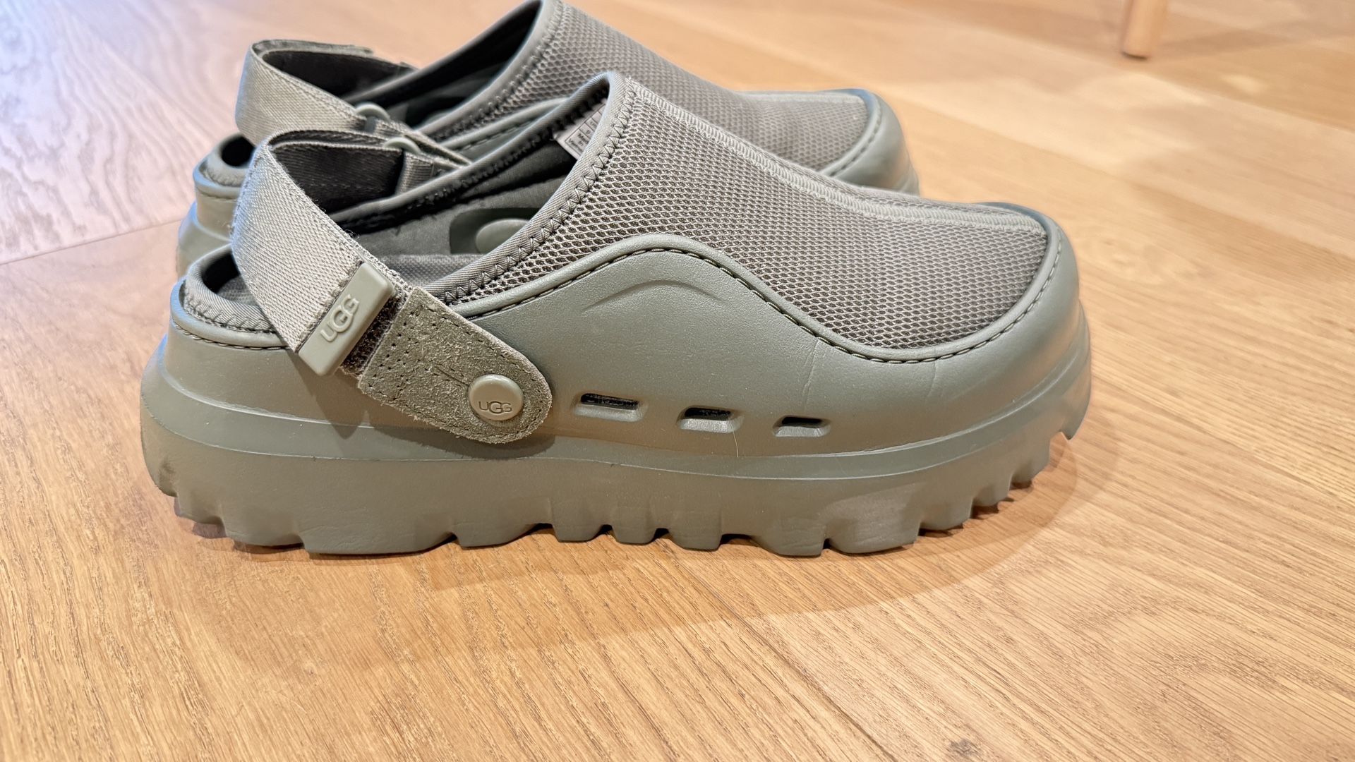 Ugg peak mod green