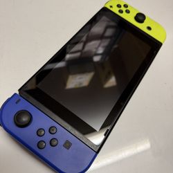 Nintendo Switch Used 32GB $120 Accessories Included