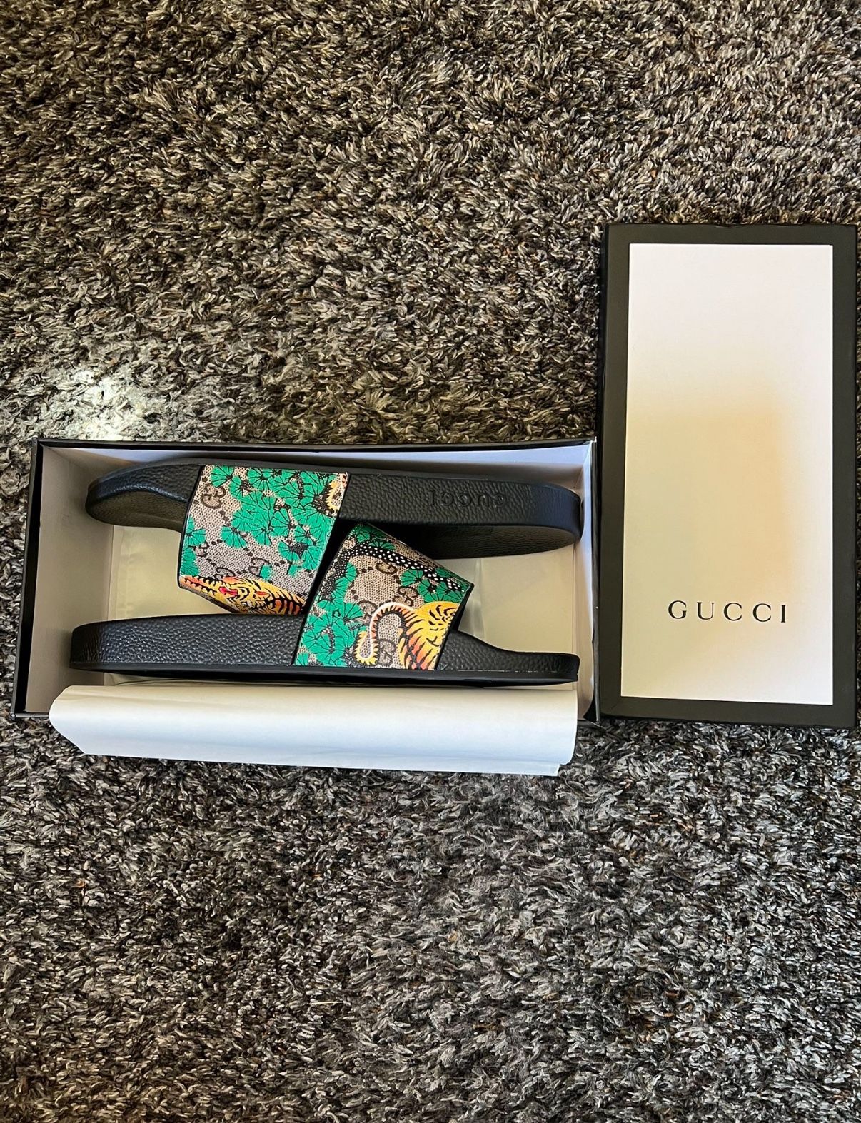 Gucci Men’s Flip Flops Size 13