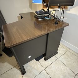 Spacious Office Desk For Sale