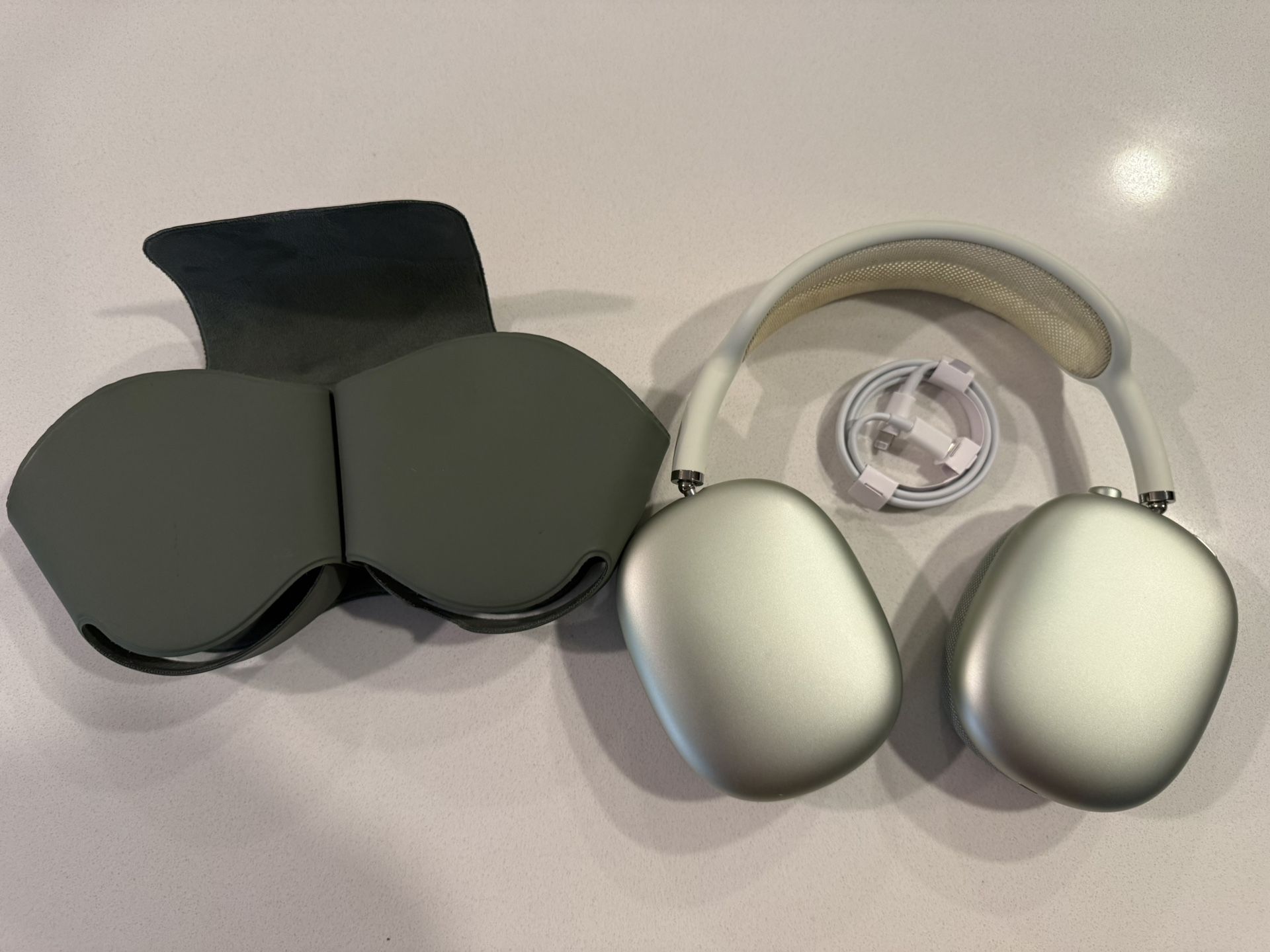 AirPods Max Lightning - Green