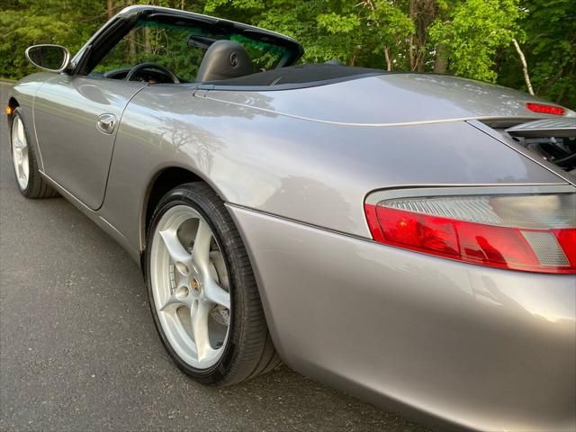 2003 Porsche 911 Carrera