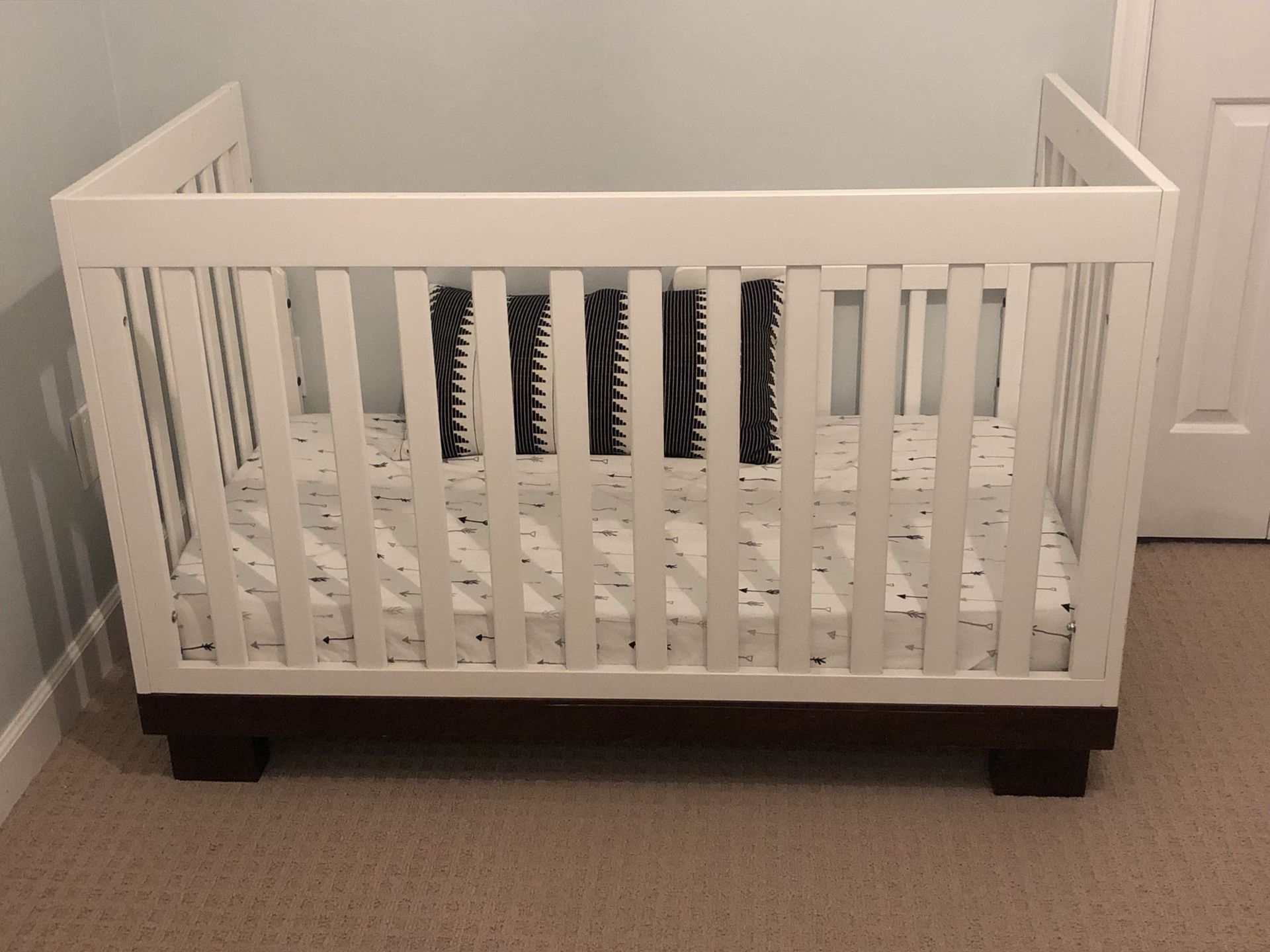 3-in-1 Convertible Crib w/Mattress