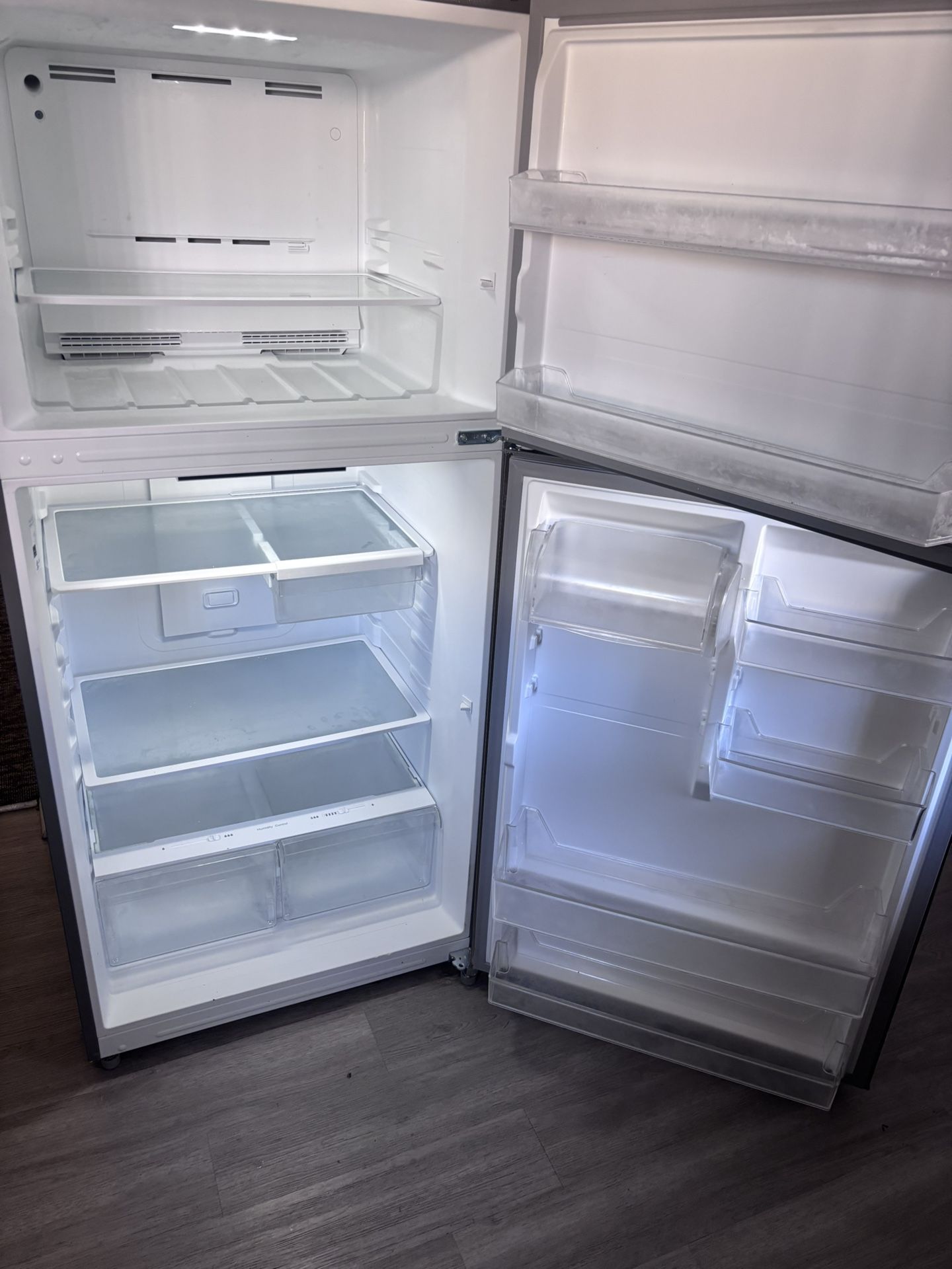Like New Insignia Refrigerator 