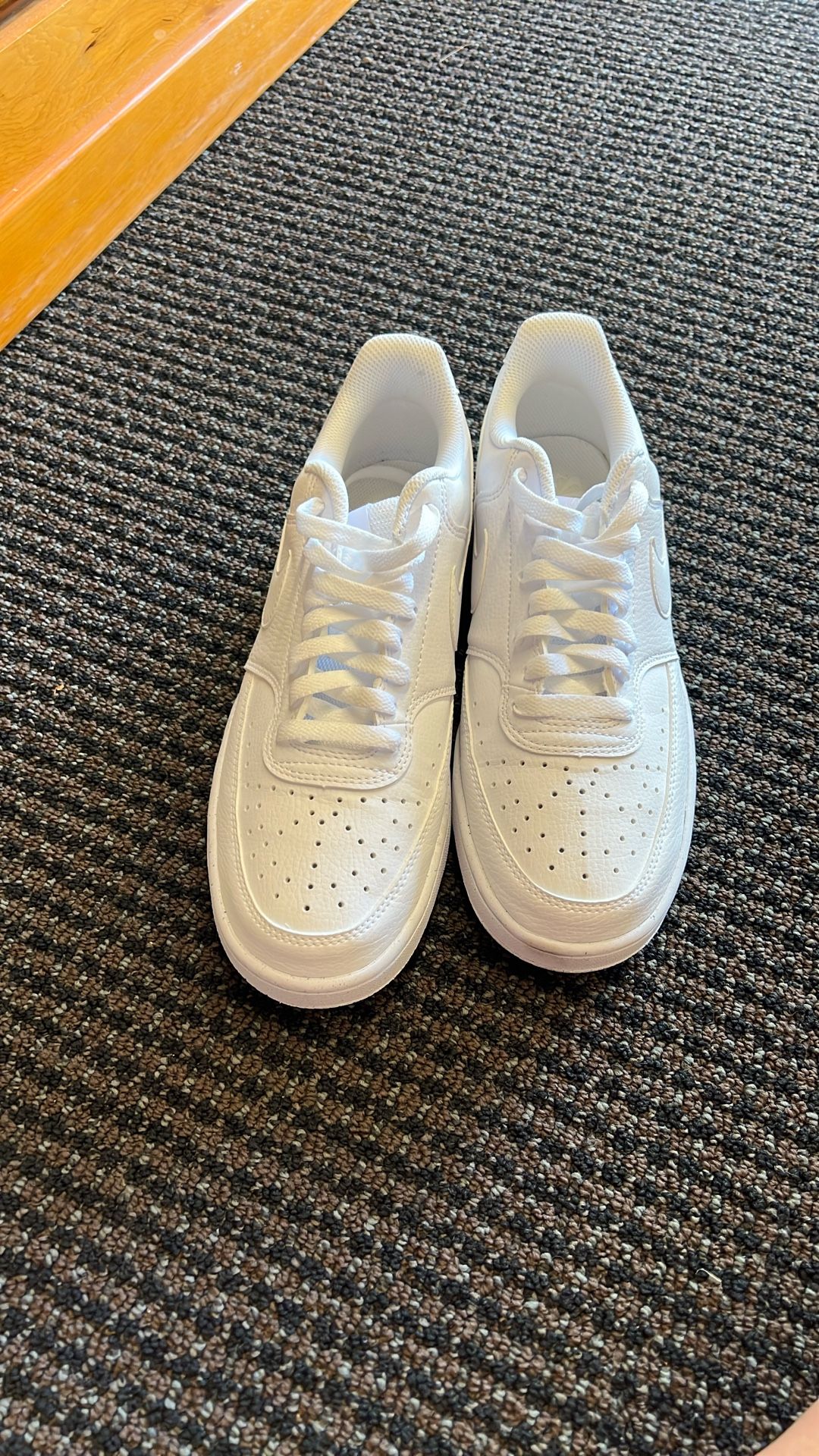 Nike Women’s Shoes 10