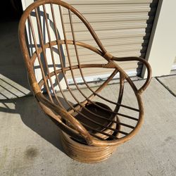 Vintage Rattan Swivel Chair