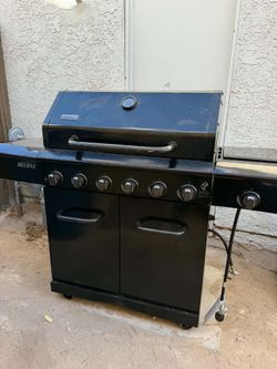 USED VERY CLEAN INSIDE 6 🔥 PROPANE GAS BBQ GRILL