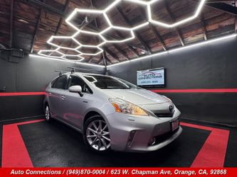 2014 Toyota Prius v Five
