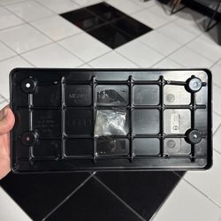 Audi Q 5 Plate Holder