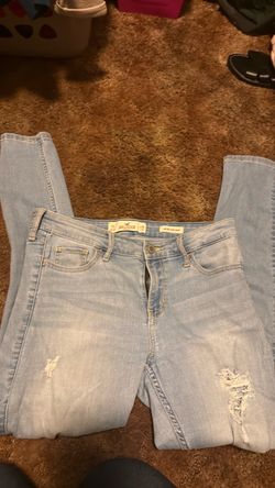 Hollister Light Wash Distressed Skinny Jeans size 7