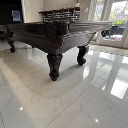 Pool Table ( Free Delivery & Set Up ) 