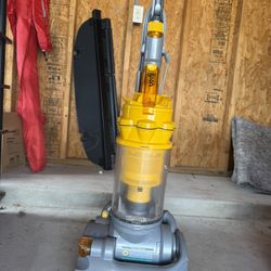Dyson all floors upright vaccum cleaner-works perfect