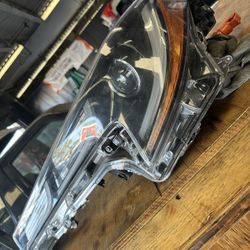 2017-18 Toyota COROLLA Headlight