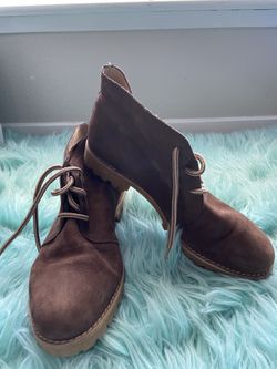 9&Co. BROWN SUEDE ANKLE BOOTS W/ LACES - Size 8-8.5 (GENTLY USED)