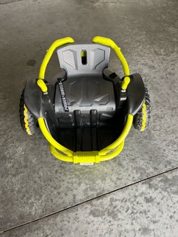 Kids Power wheels , wild thing. In great shape. New battery