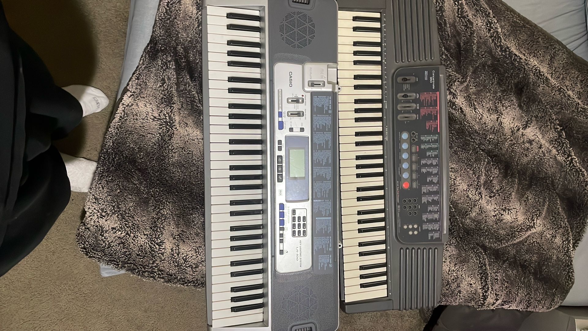 2 Keyboards LK-100 And Concertmate 950
