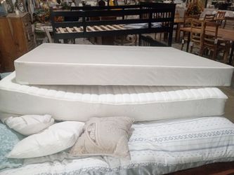 Queen size bed set