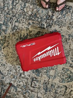 Milwaukee  preinsert tool box
