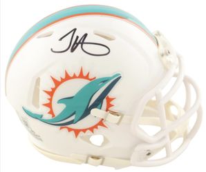 Tyreek Hill Signed Miami Dolphins Speed Mini Football Helmet /With COA (Beckett)