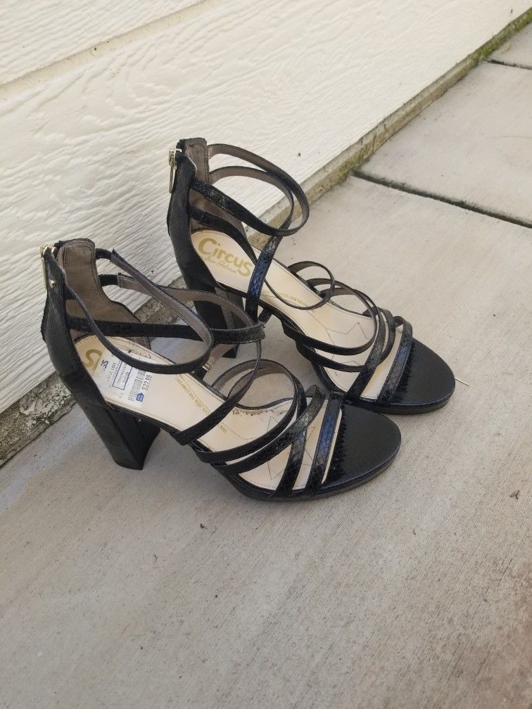 Women's Size 9 Black Tall Heels