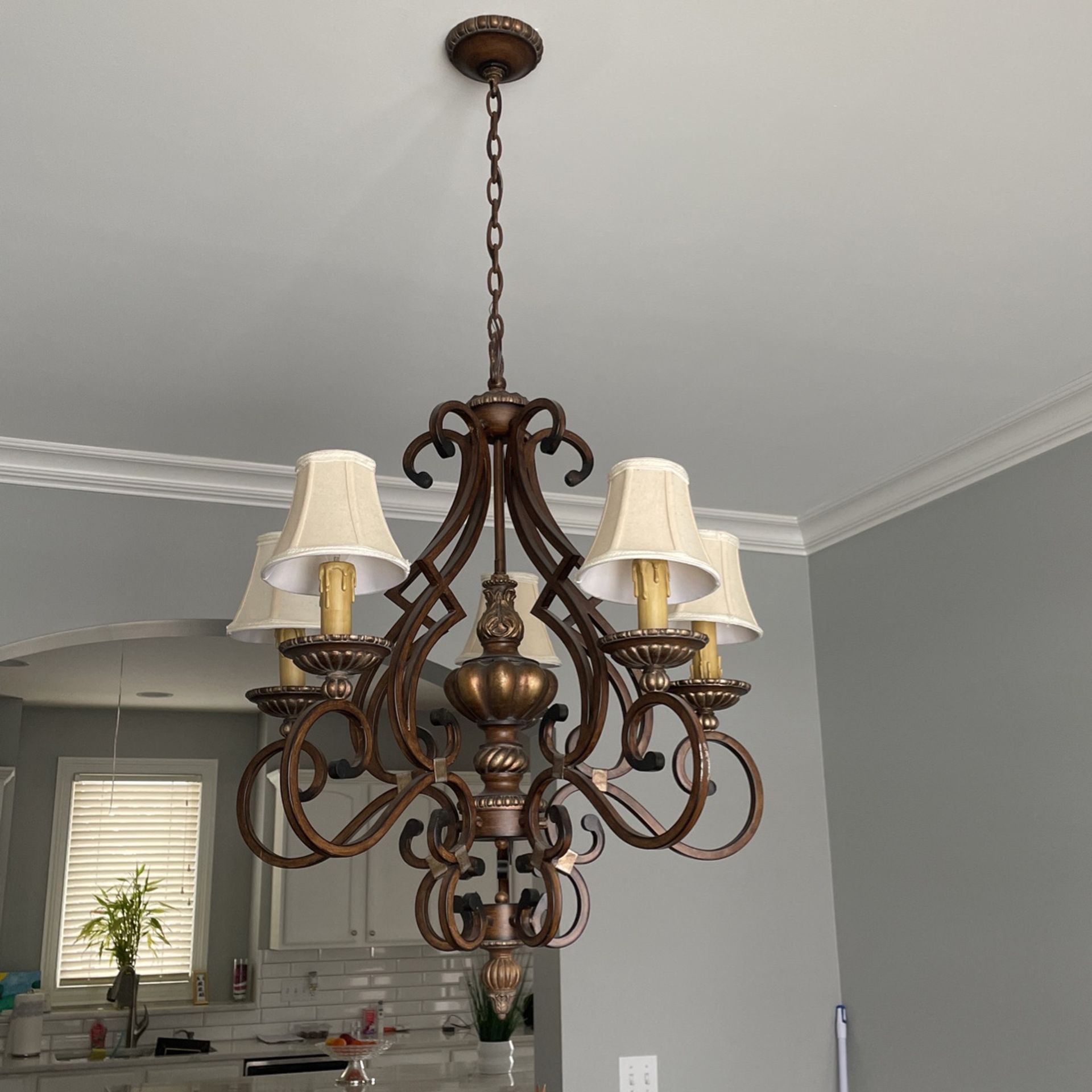 Chandelier And 2 Matching Scones