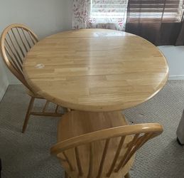 Table With 2 Chairs