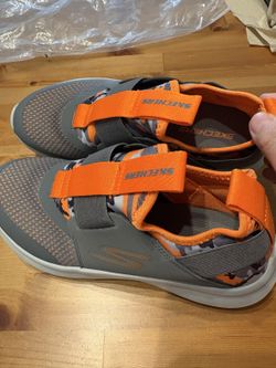 Skechers Kids Slip-On Sneakers - Gray/Orange Camo (New, US 4)