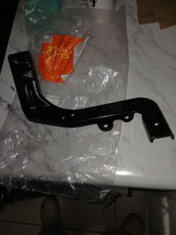 Mercedes Ben's mounting console