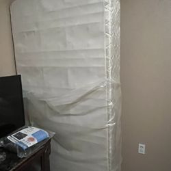 King Mattress With 2 Box Springs