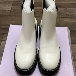 MADDEN GIRL (PHEOBEE) NEW Sz 9