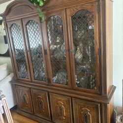 Antique China Cabinet – Best Offer