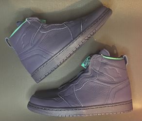 Air Jordan 1 Retro High Zip Size 10 Women’s