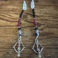 White Hair Clips With Beads And Bow And Arrow Charms 