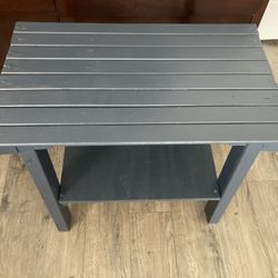 Beautiful Solid Heavy Duty Table With Shelf NEW 