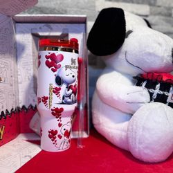 Snoopy Plushie Blanket Included-$40     Snoopy 40oz Stanley-$40