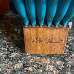 Pioneer Women Knife Set