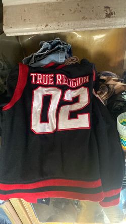 Bundles of women’s clothing & men’s