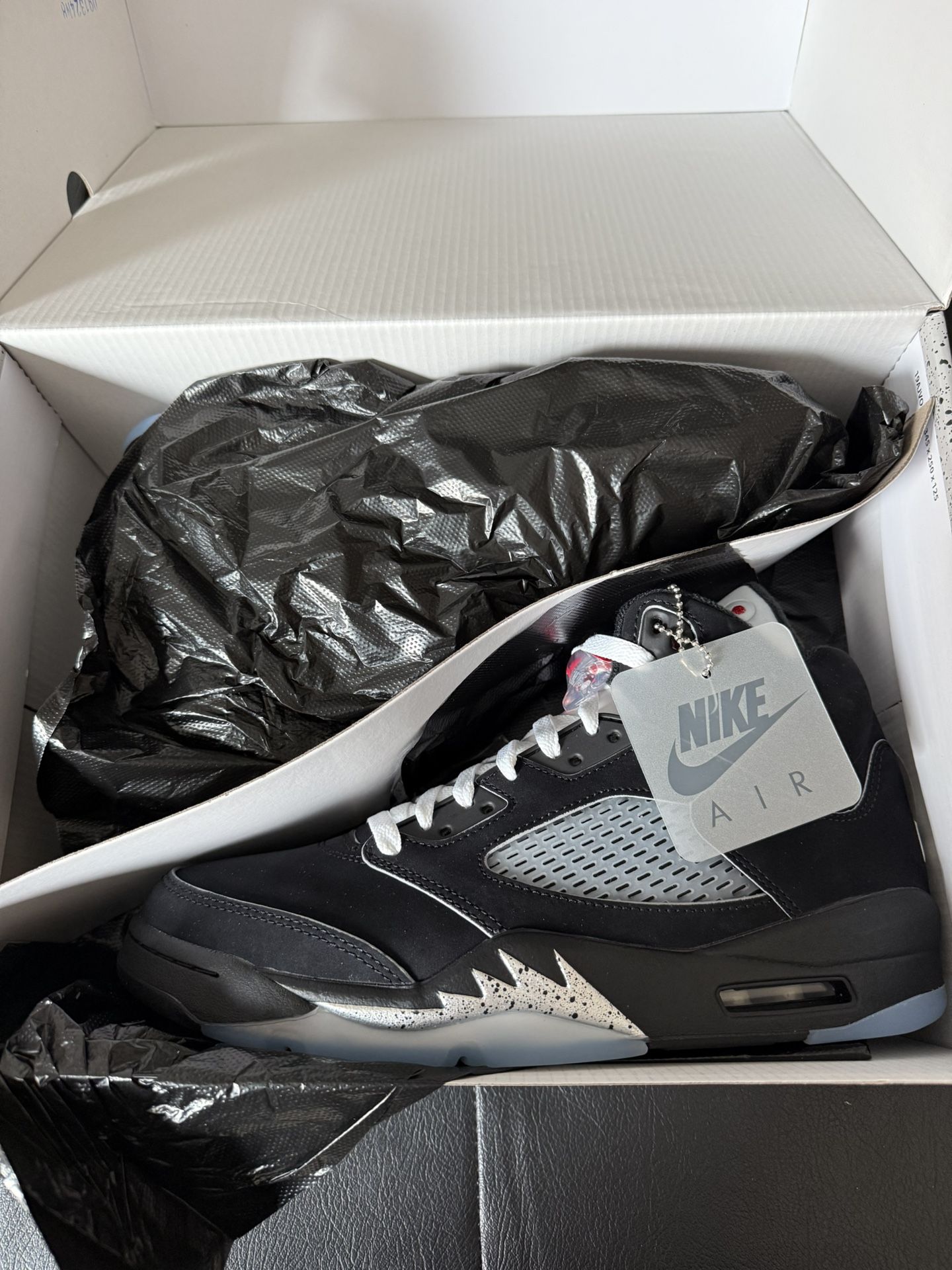 Jordan 5 Metallic Reimagined 9.5