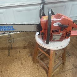 Husqvana Chain Saw 61/ 20 Inch Bar