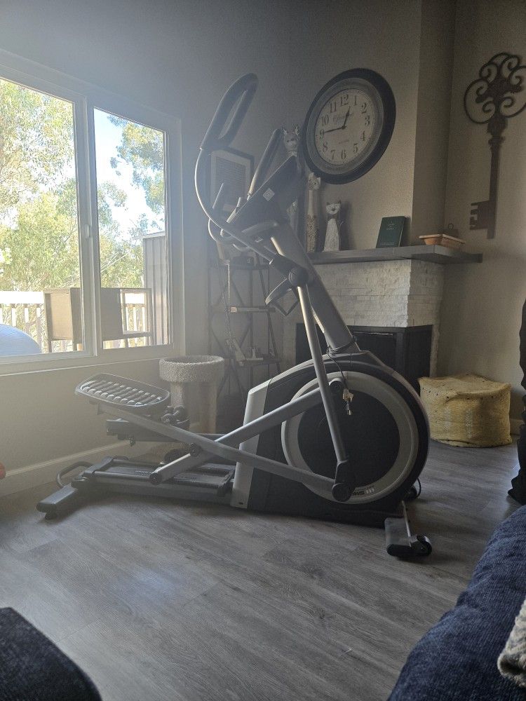 Elliptical For FREE - BARELY USED!