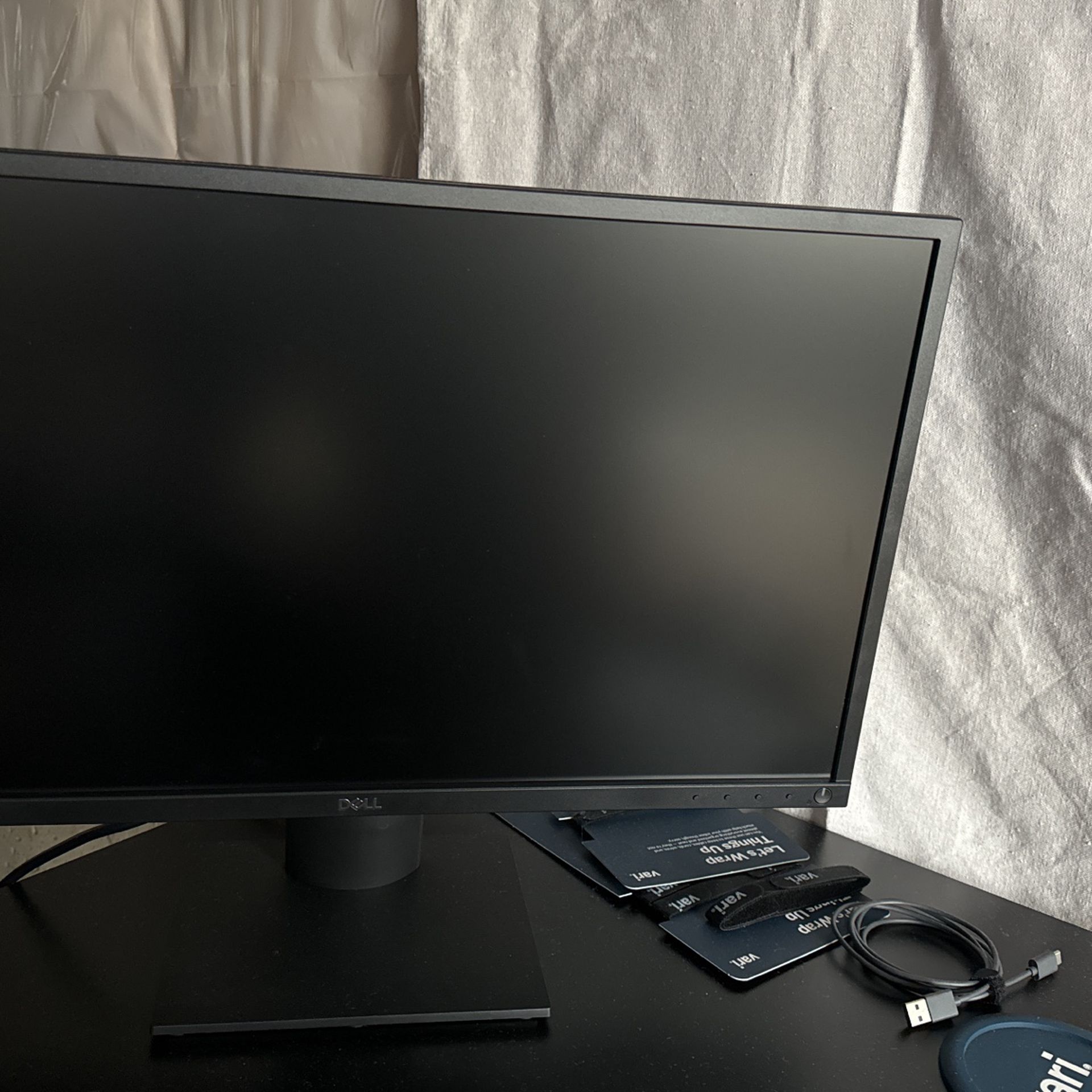 Vari Laptop + Monitor Stand + FREE MONITOR