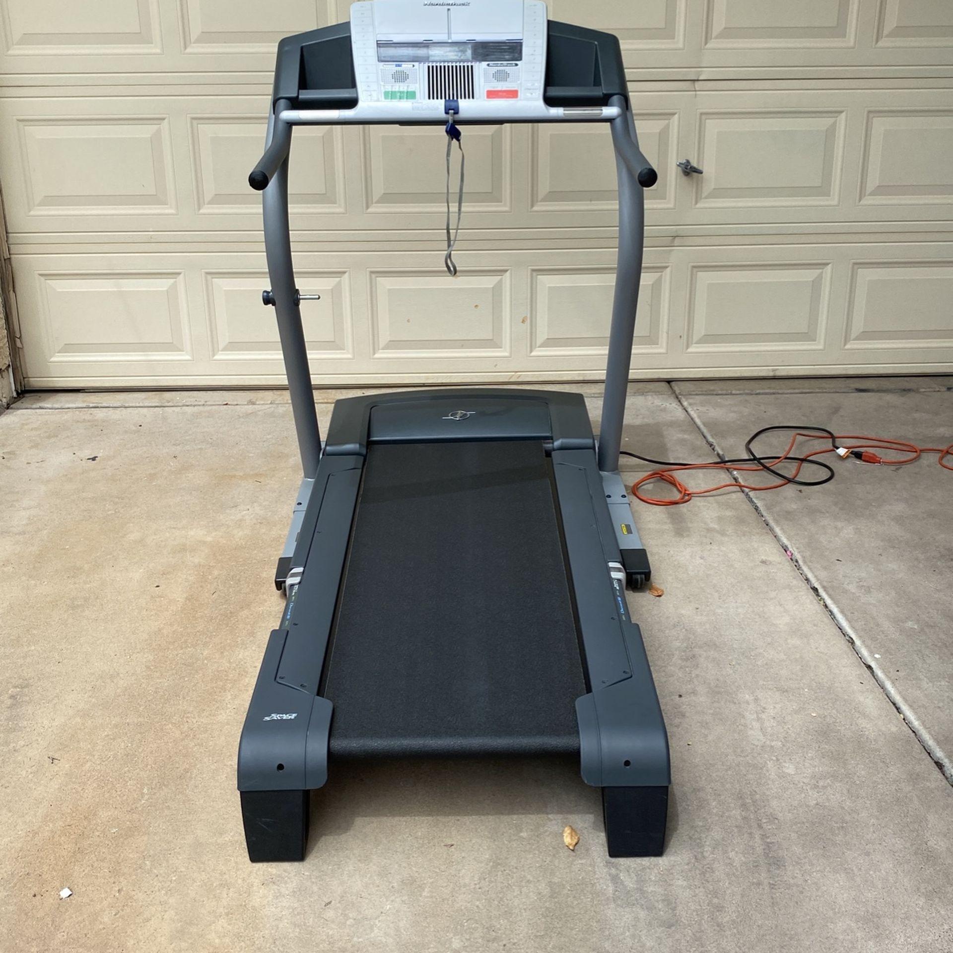Treadmill Nordictrack C2255 for Sale in Phoenix AZ OfferUp