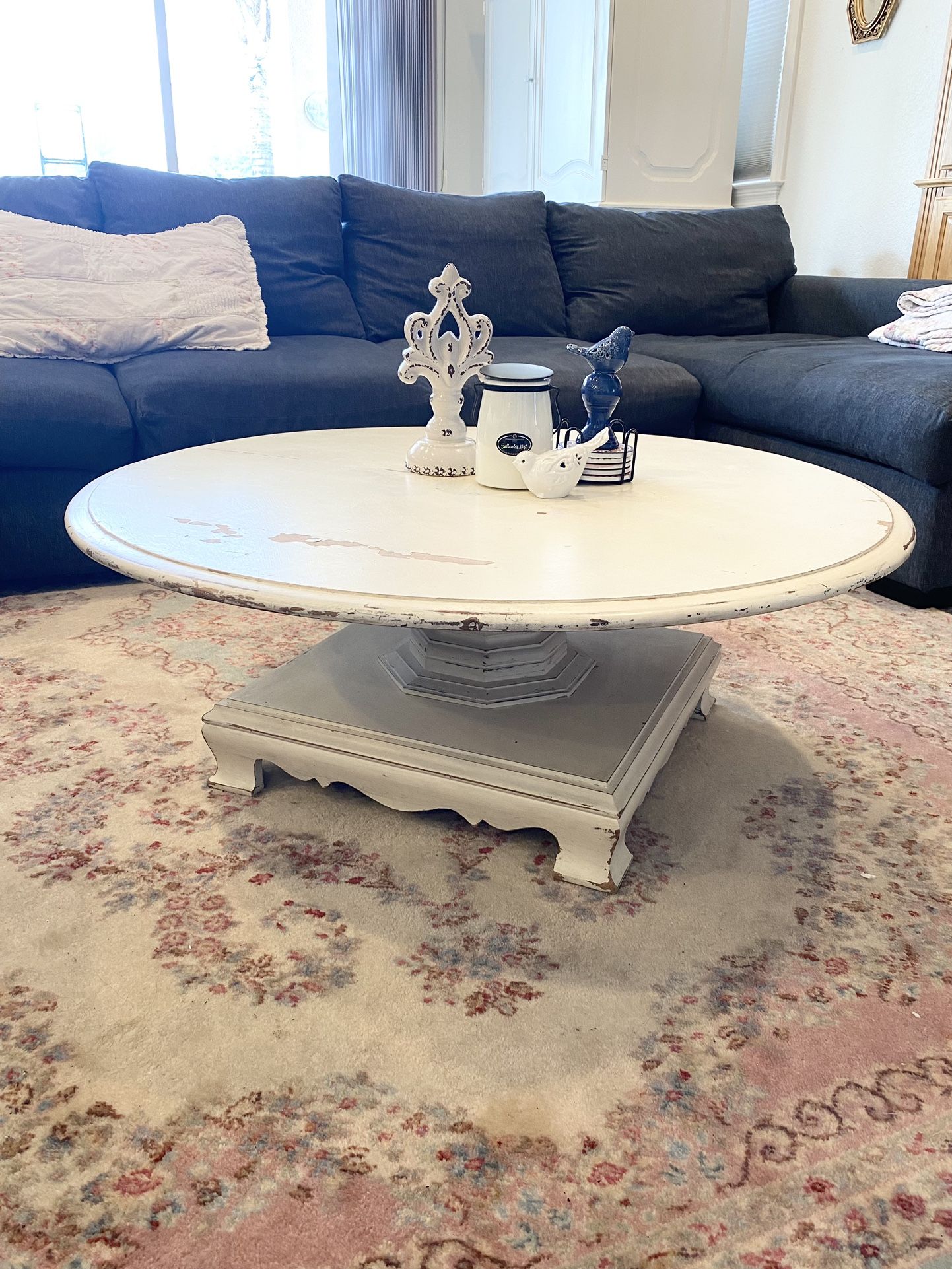 Round Shabby Chic Coffee Table