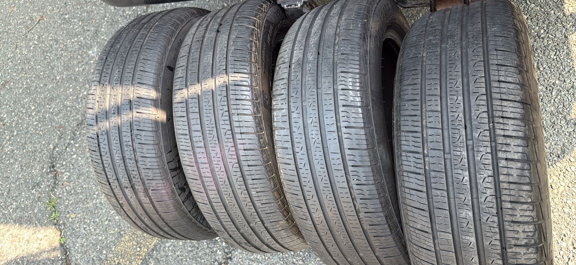 https://offerup.com/redirect/?o=NC5SVU4= FLAT 195/55RF16.$200