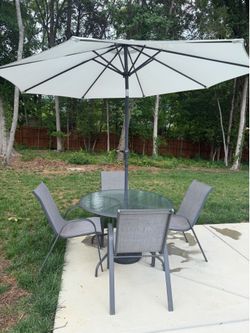 7 piece outdoor dining set w/umbrella
