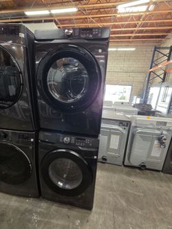 Samsung front load set washer and gas dryer black Stainless new